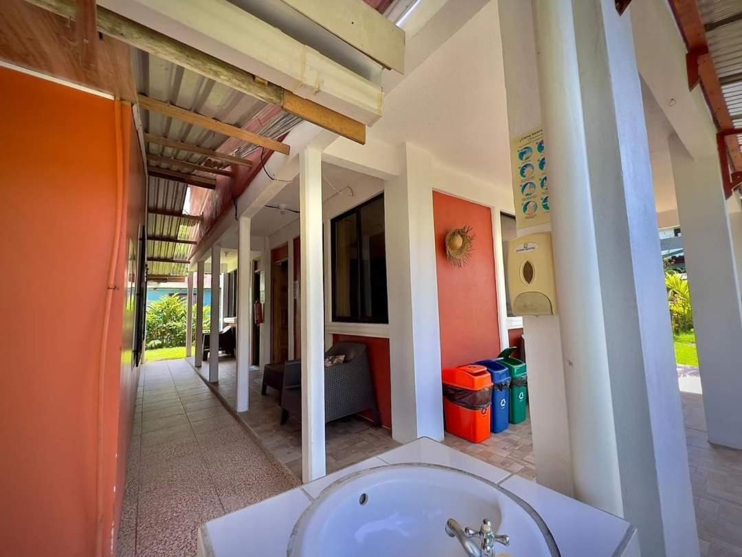 Cabinas Ensuenos Tortuguero Værelse billede